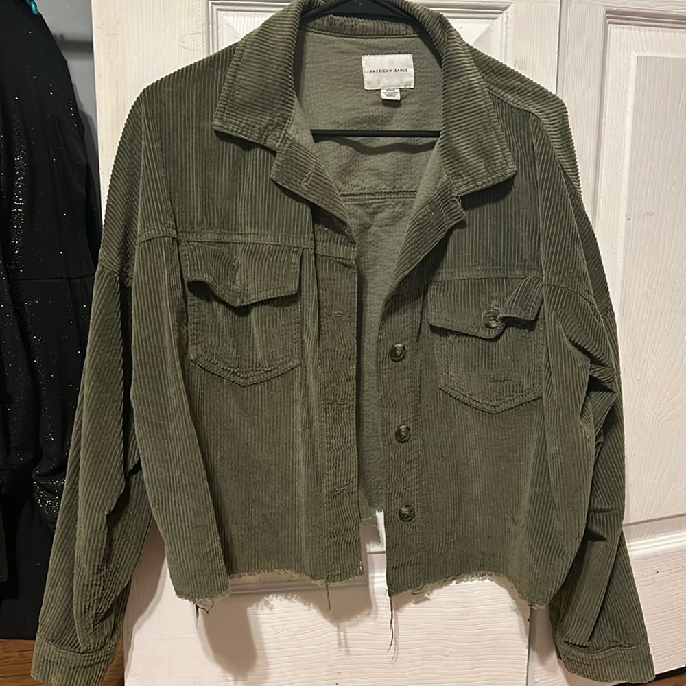 Green cropped corduroy American eagle jacket
